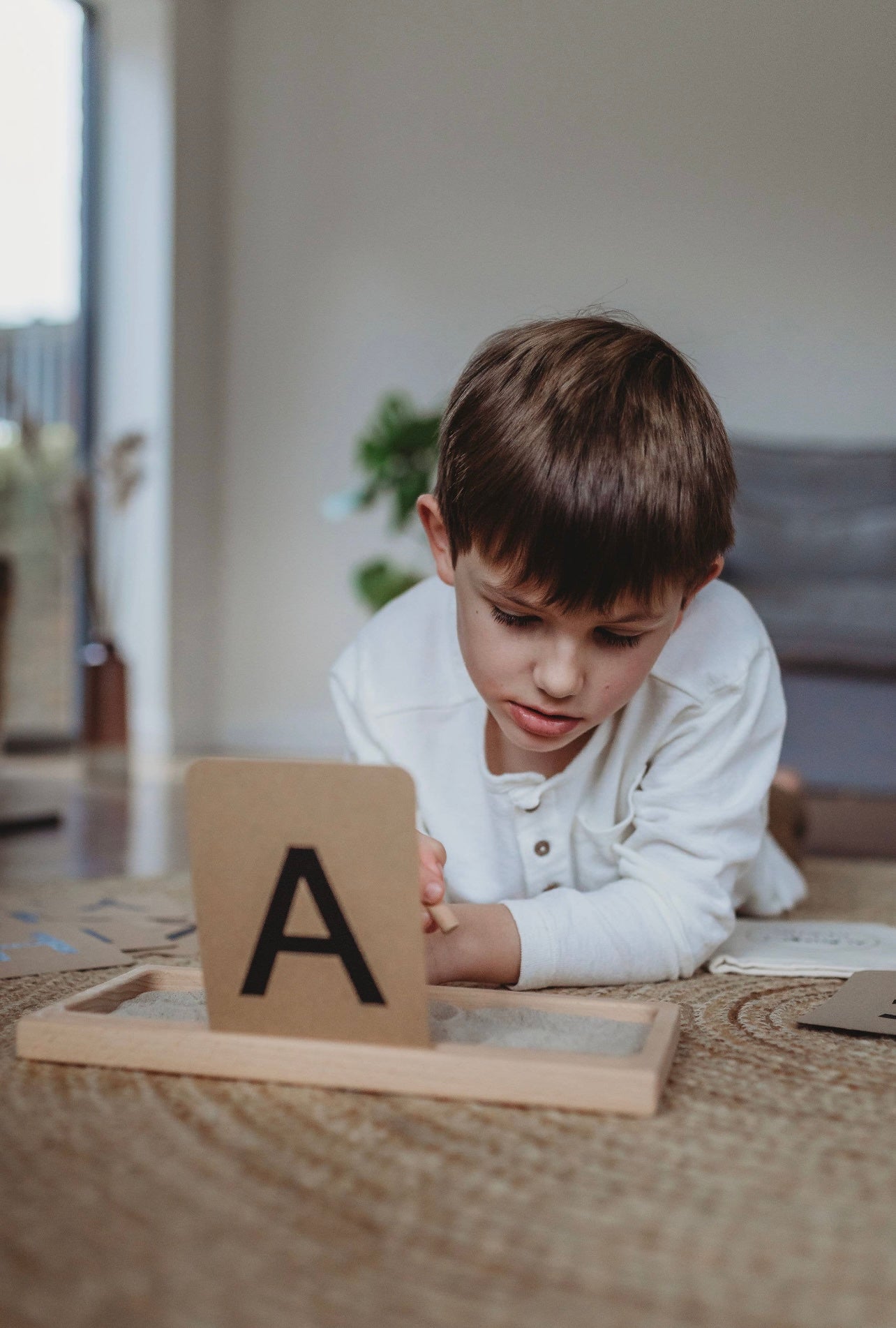 Sand writing tray - Montessori Learning Resource